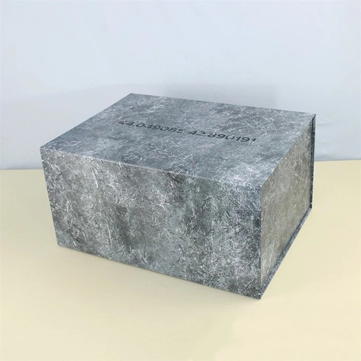 custom gift box with logo (3)